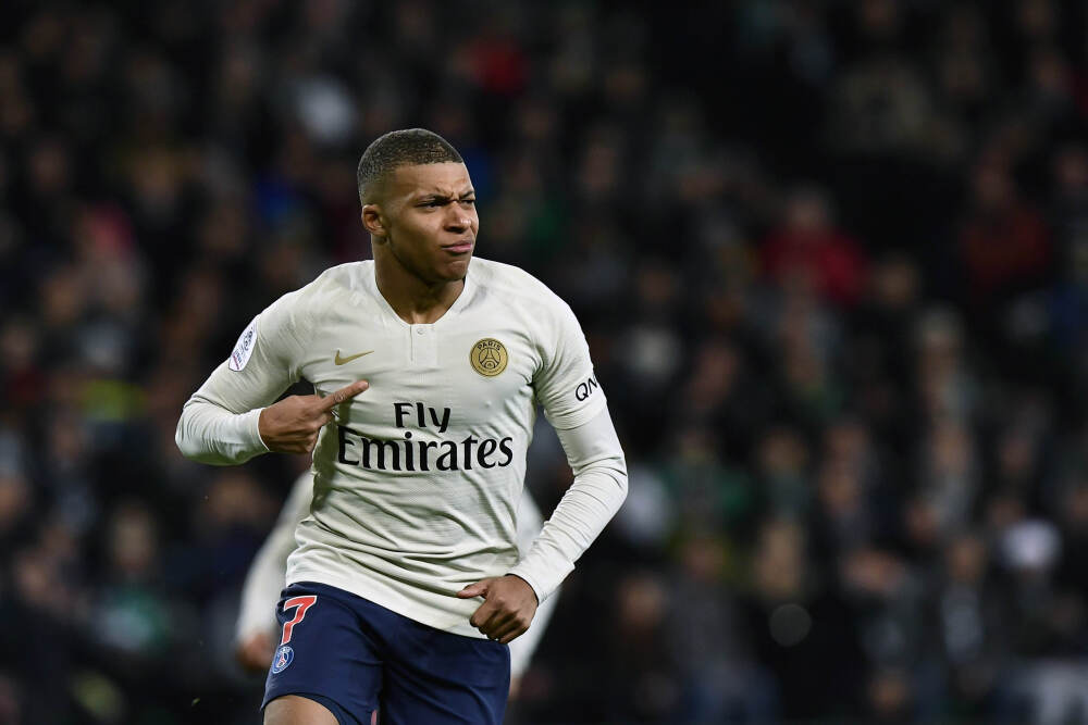   阿维塔IPO：三张王牌难掩百亿亏损，“三方模式”面临三重拷问